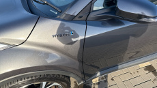 Toyota C-HR 1.8 Hybrid Design 5dr CVT Hybrid Hatchback